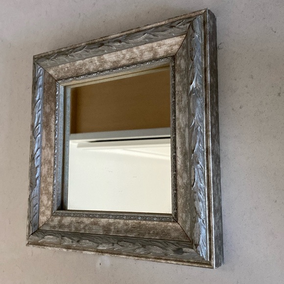 Diamond Gold Micro-Mirror Square Silver 9" x 9' - Picture 3 of 9